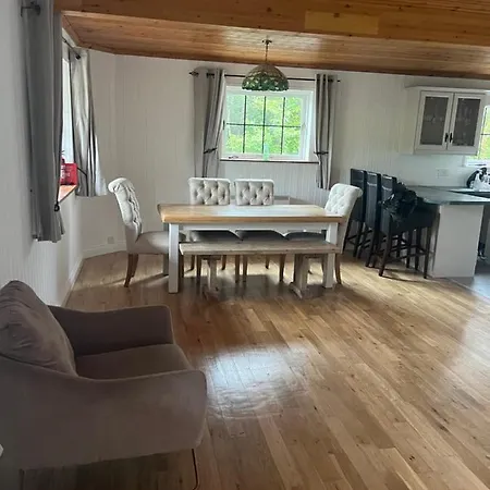 Large Newly Refurbished Lakeside Chalet With Optional Private Hot Tub Duneena Exterior photo